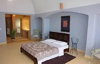 The Oasis Resort 3*